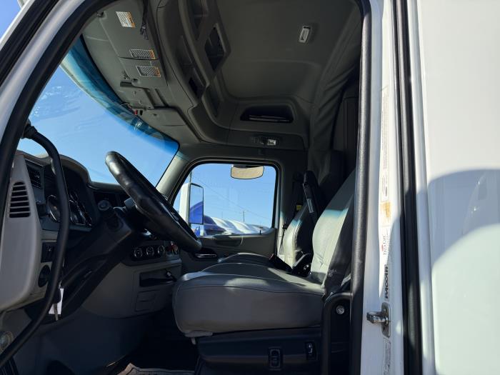 2020 Peterbilt 579-36