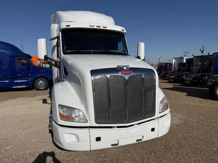 2020 Peterbilt 579-43
