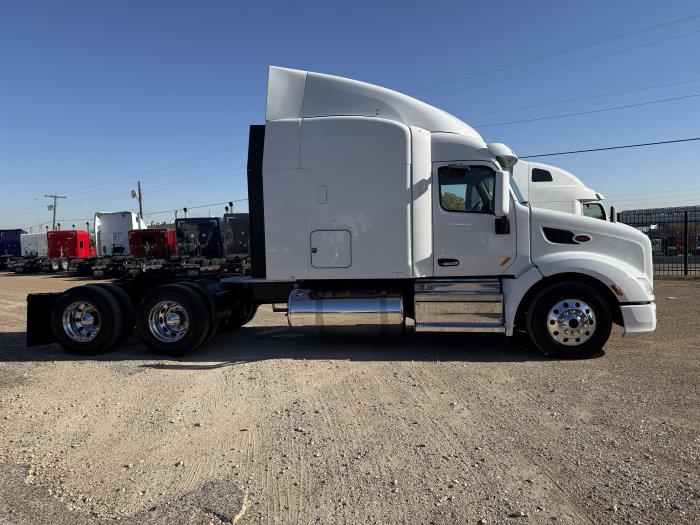 2020 Peterbilt 579-48