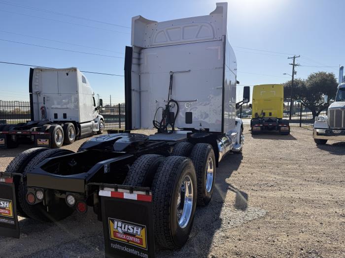 2020 Peterbilt 579-56