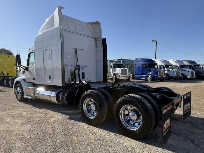 2020 Peterbilt 579-61