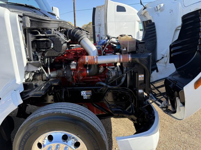 2020 Peterbilt 579-83