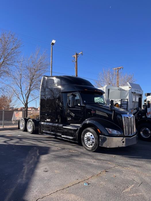 2023 Peterbilt 579-2