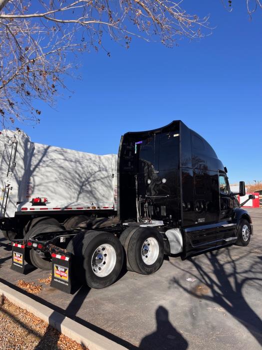 2023 Peterbilt 579-5