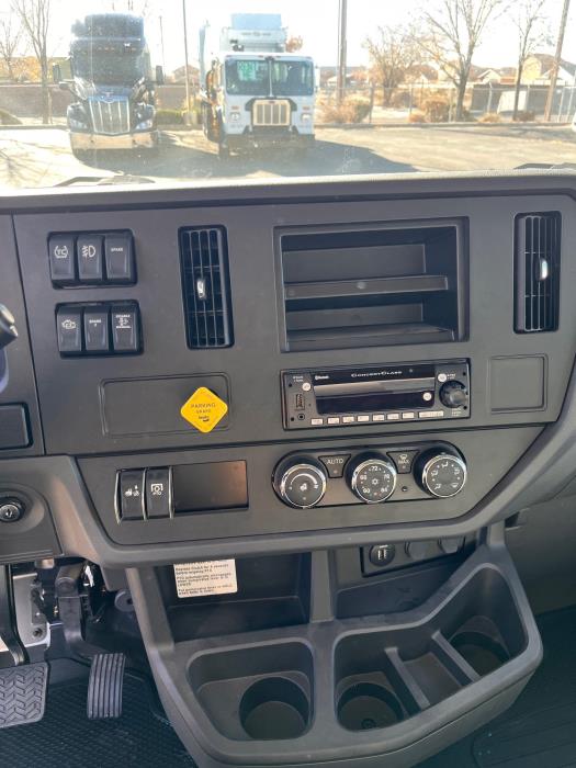 2025 Peterbilt 536-16