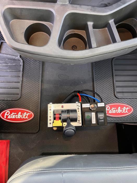 2025 Peterbilt 536-17