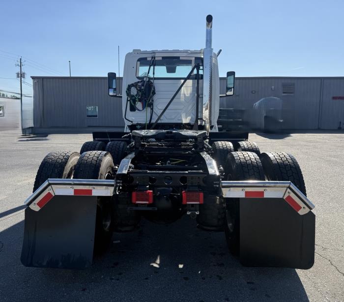 2026 International LT625-8