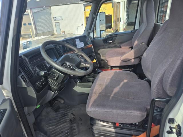 2022 International LT625-9