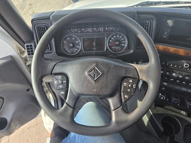 2022 International LT625-12