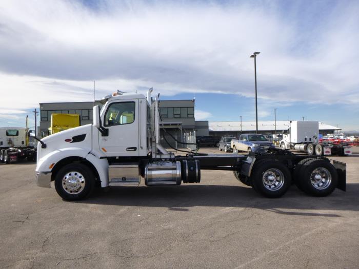 2020 Peterbilt 579-2