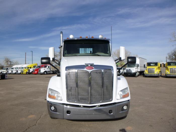 2020 Peterbilt 579-8