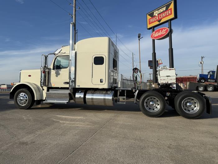 2026 Peterbilt 589-4
