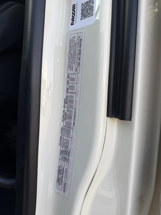 2026 Peterbilt 589-18