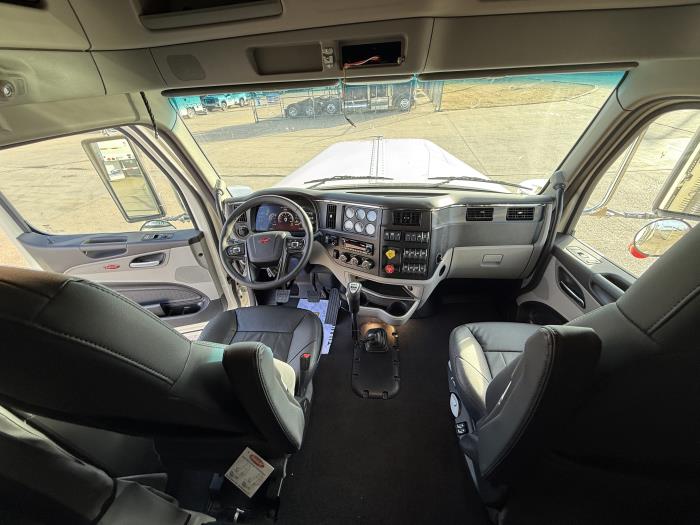 2026 Peterbilt 589-23