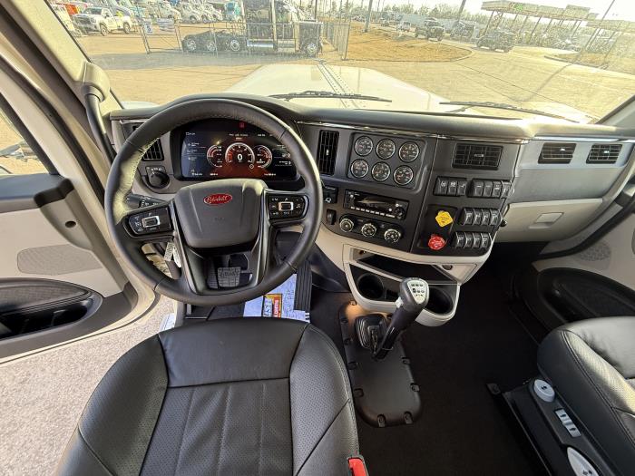 2026 Peterbilt 589-24