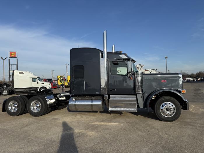 2026 Peterbilt 589-13
