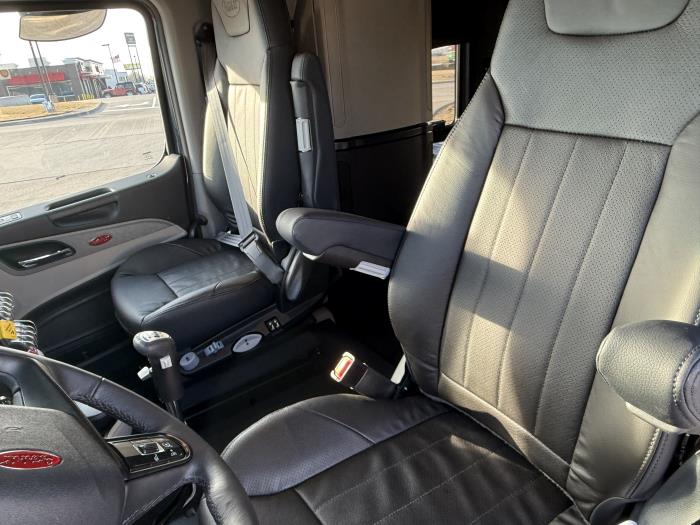 2026 Peterbilt 589-22