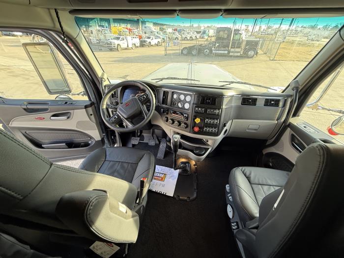 2026 Peterbilt 589-28