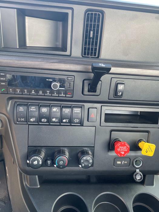 2026 International LT625-8