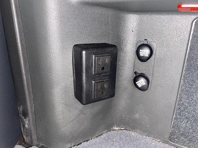 2023 Freightliner Cascadia-24