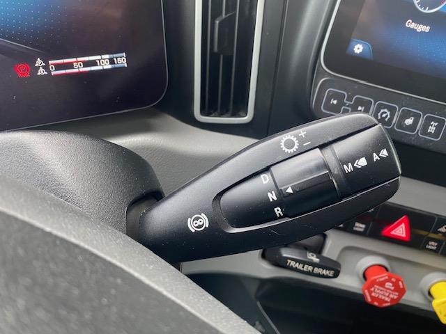 2023 Freightliner Cascadia-18