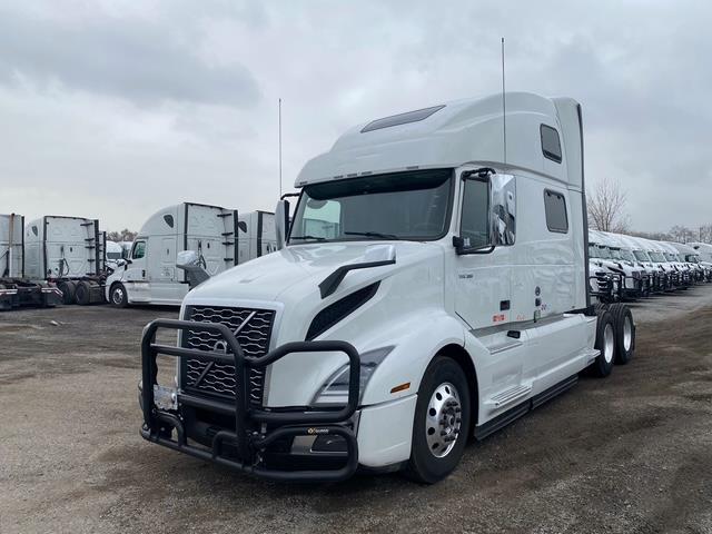 2023 Volvo VNL64T860-0