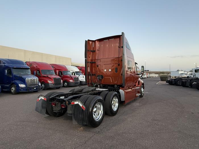 2022 International LT625-4