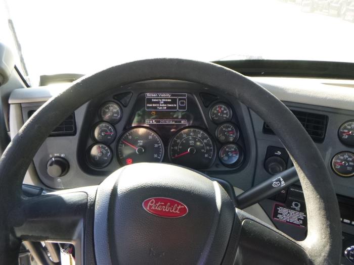 2019 Peterbilt 579-10