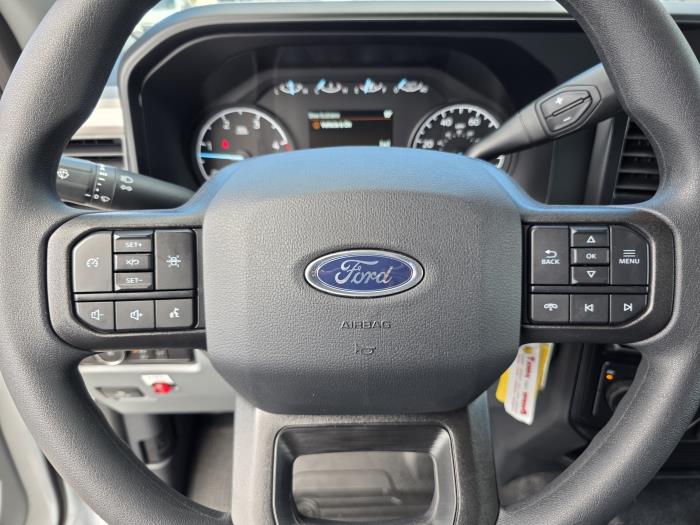 2025 Ford F-550-24