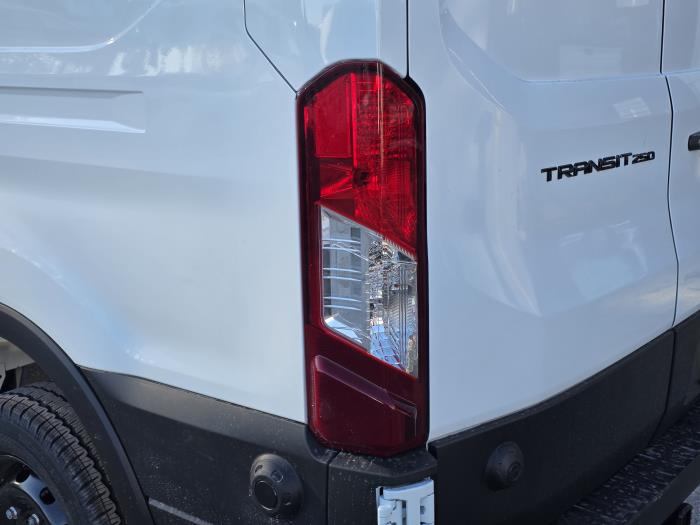 2026 Ford Transit-250-10