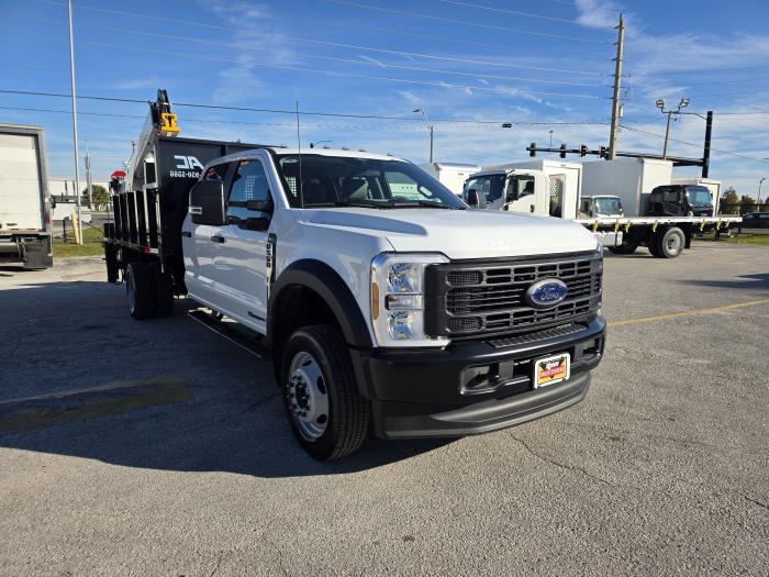 2025 Ford F-550-3