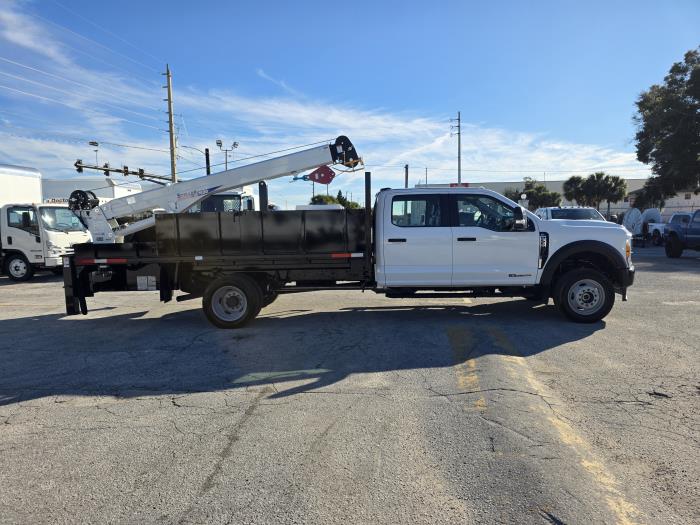 2025 Ford F-550-4