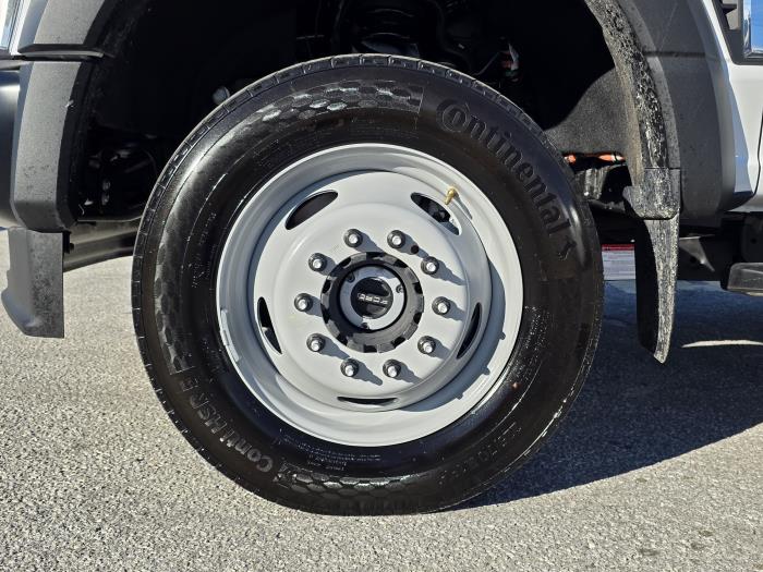 2025 Ford F-550-16