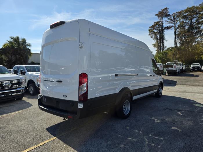 2026 Ford Transit 350 HD-5