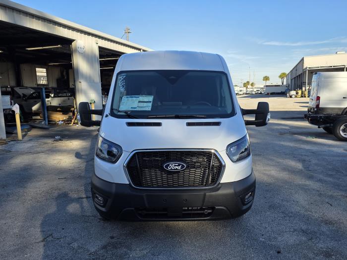 2026 Ford Transit-250-3