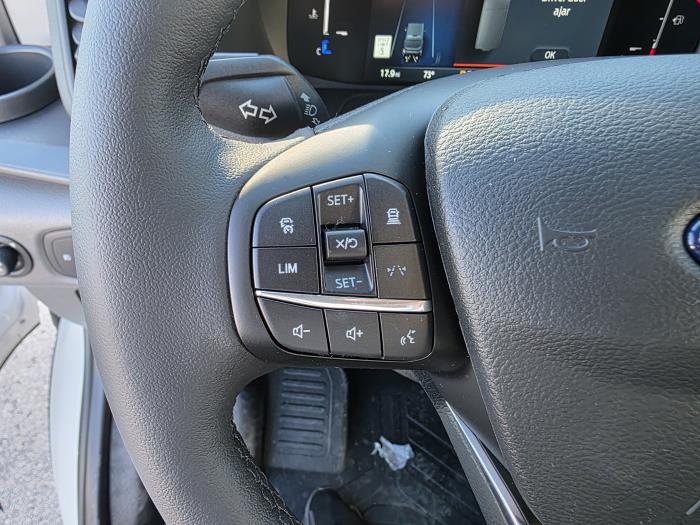 2026 Ford Transit-250-18