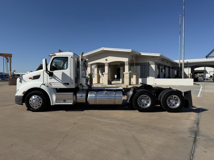 2019 Peterbilt 579-1