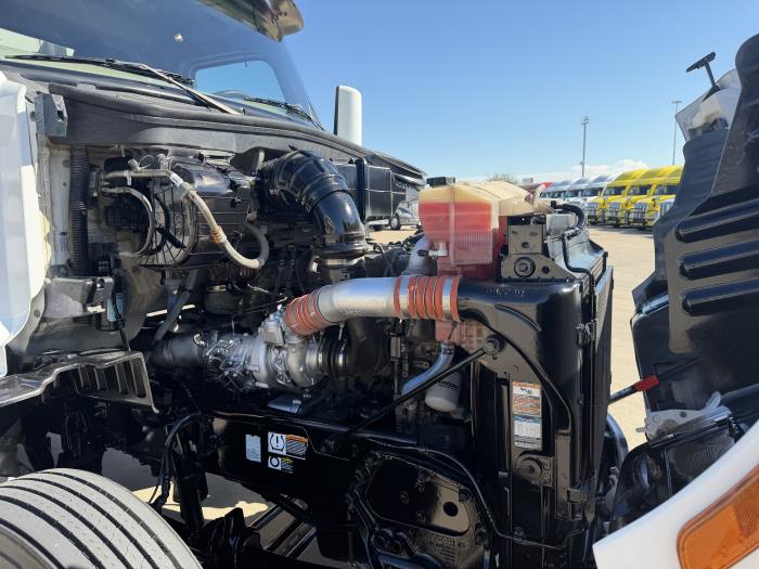 2019 Peterbilt 579-17