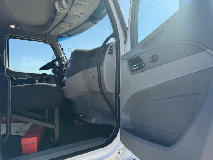 2019 Peterbilt 579-20