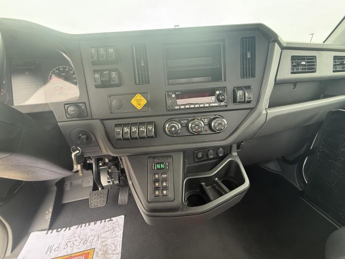 2026 Peterbilt 548-27