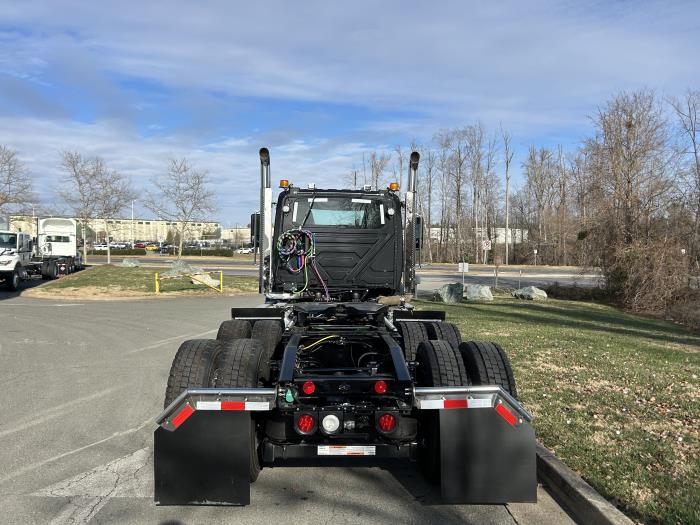 2026 International HX620-11