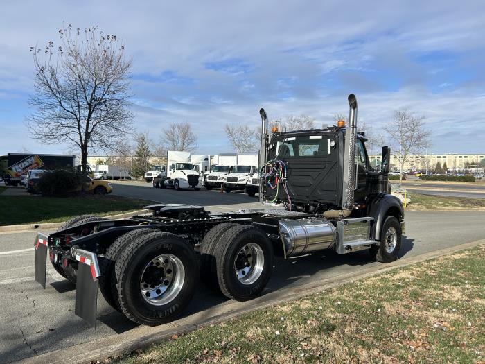 2026 International HX620-12