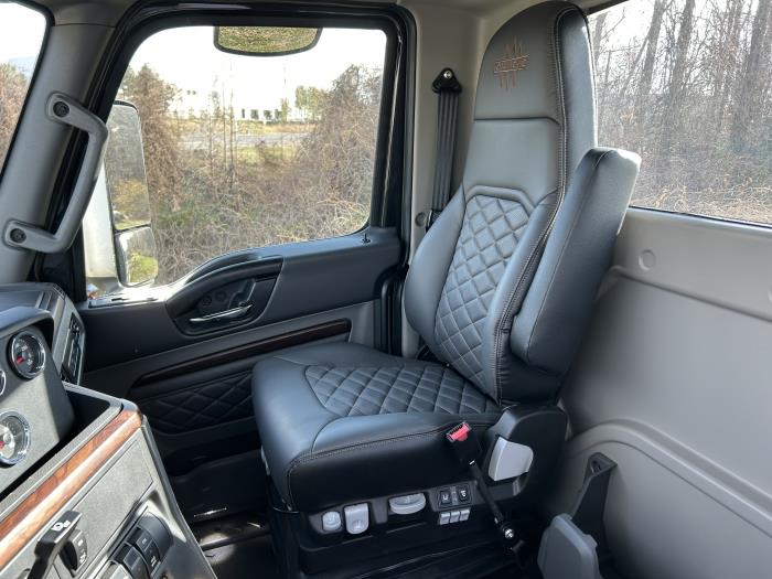 2026 International HX620-25