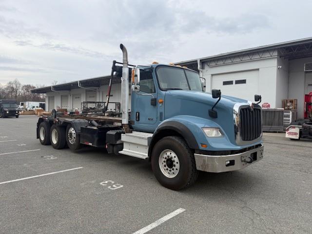 2020 International HX620-1