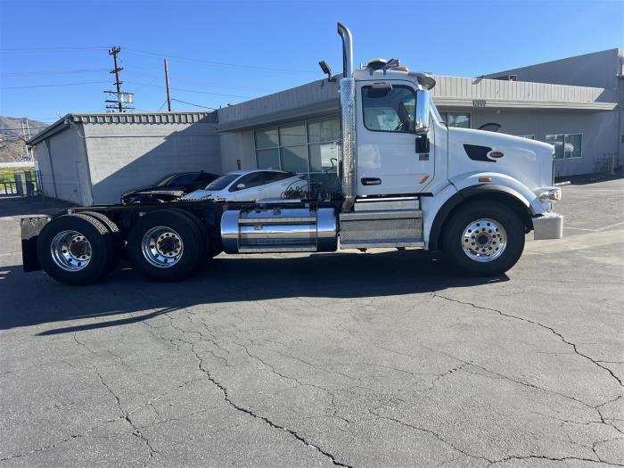 2020 Peterbilt 567-3