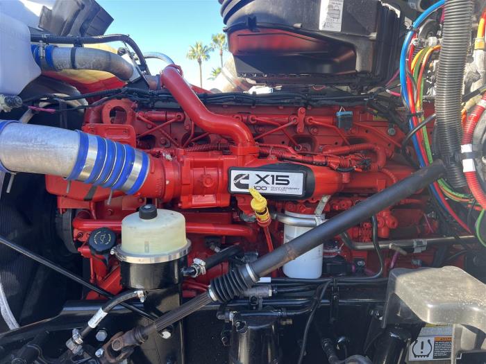 2020 Peterbilt 567-12