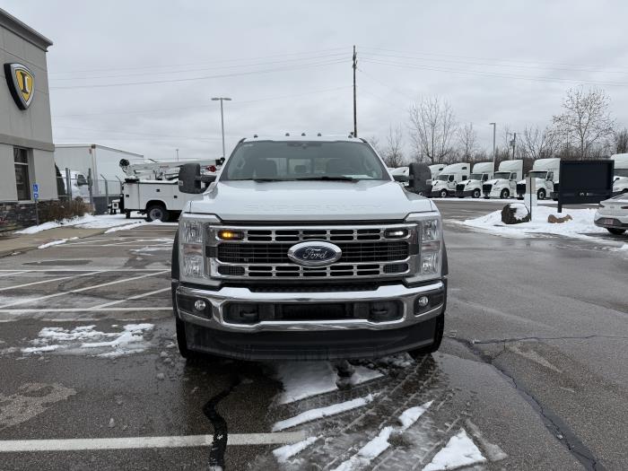 2026 Ford F-550-2