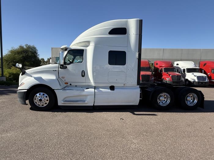 2020 International LT625-1