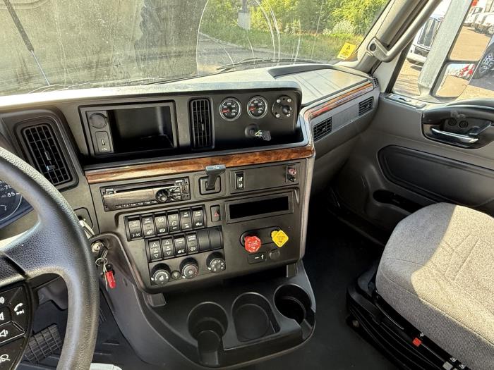 2020 International LT625-11