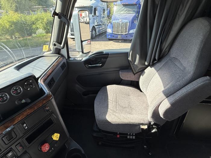 2020 International LT625-12